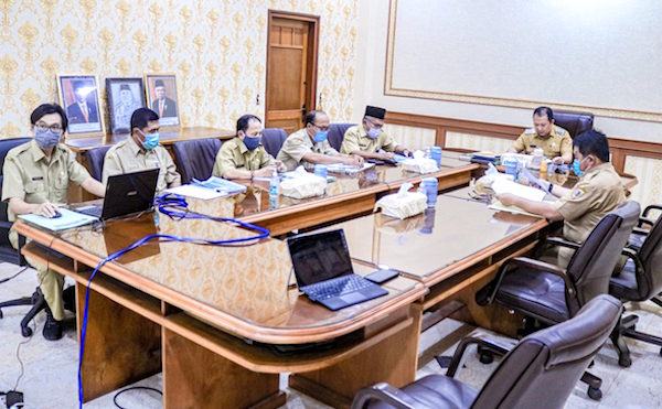 Bupati Hendy Siswanto Minta Kesra Sekda Inisiatif Gandeng Stakeholders Sejahterakan Rakyat Jember 